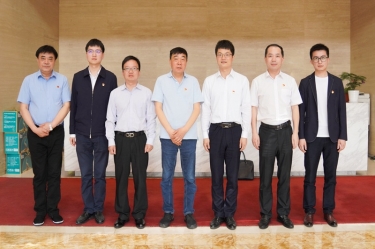 共青团黄冈市委书记田凯一行莅临JDB电子纸业调研