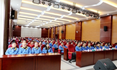 农历新年第一会 | JDB电子纸业2022年度总结赞美暨2023年冲刺奋进大会隆沉召开